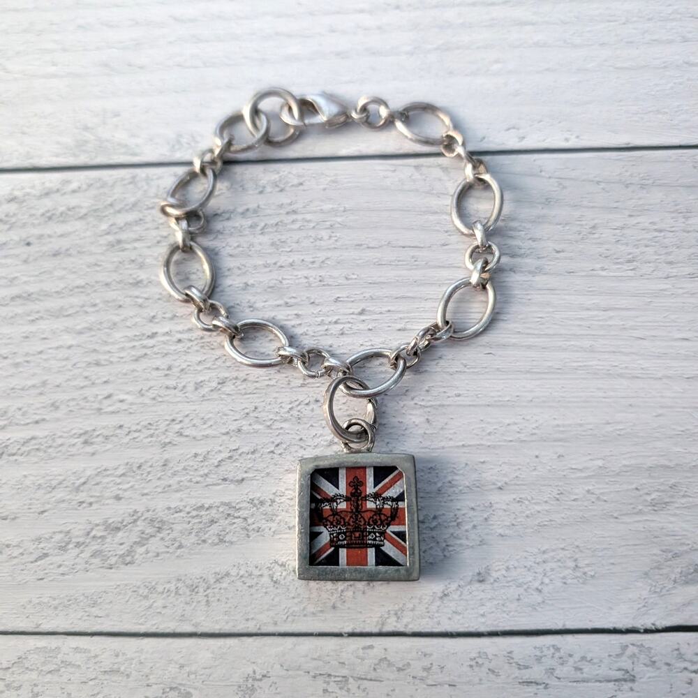 Silver Tone Bracelet (Unbranded) with Pick Up Sticks Jewelry Charm England